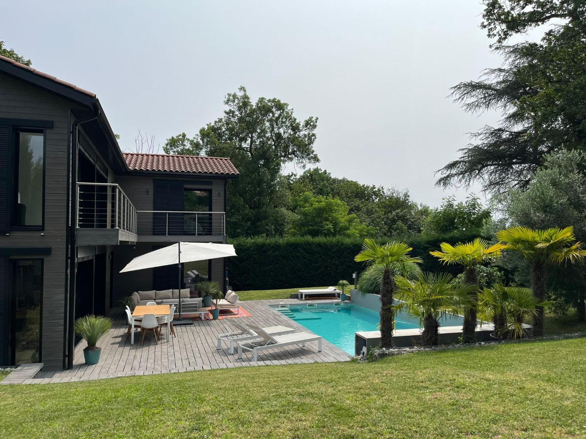 Villa Piscine A Proximite De Lyon Chaponost Екстер'єр фото