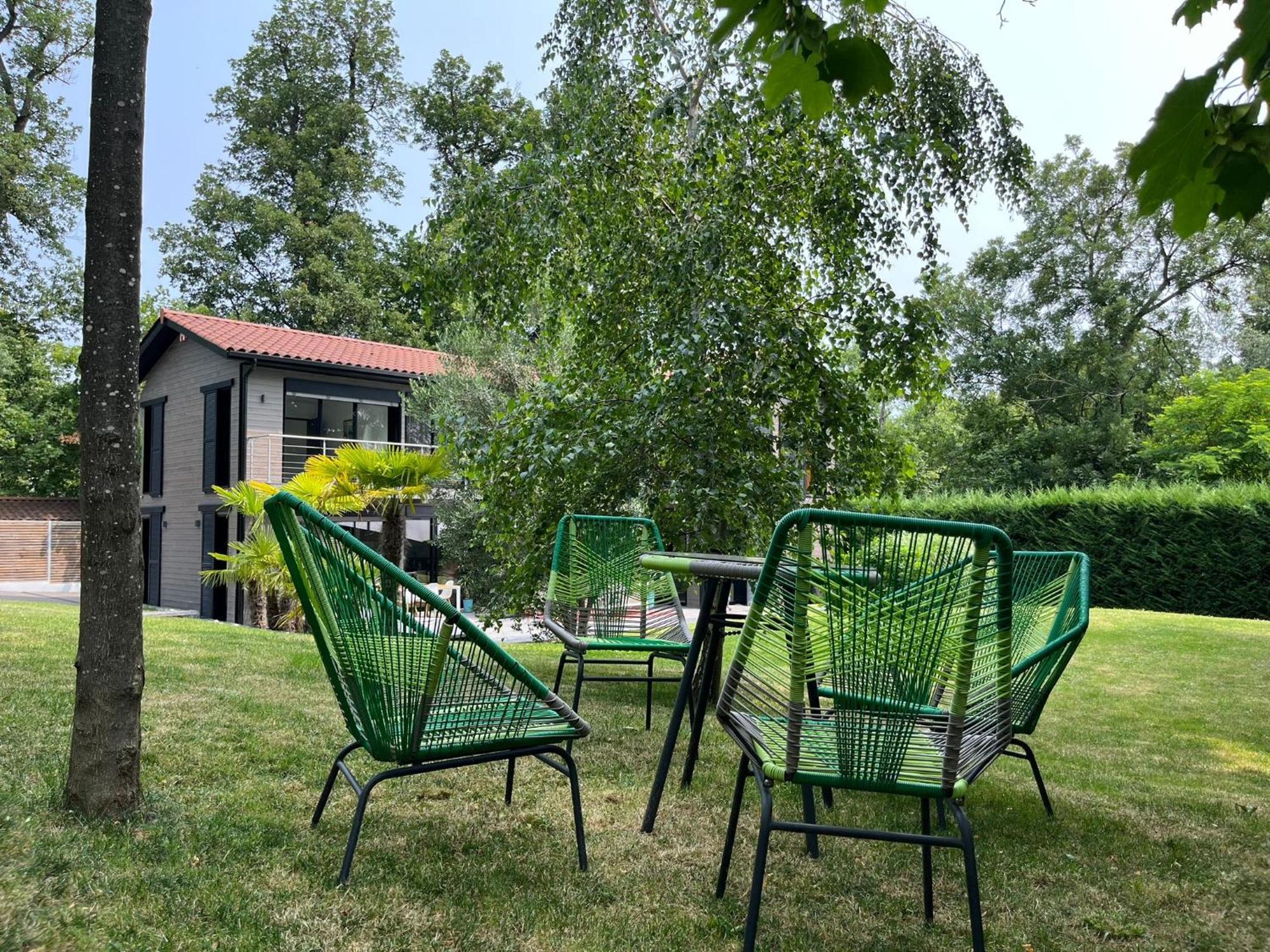 Villa Piscine A Proximite De Lyon Chaponost Екстер'єр фото