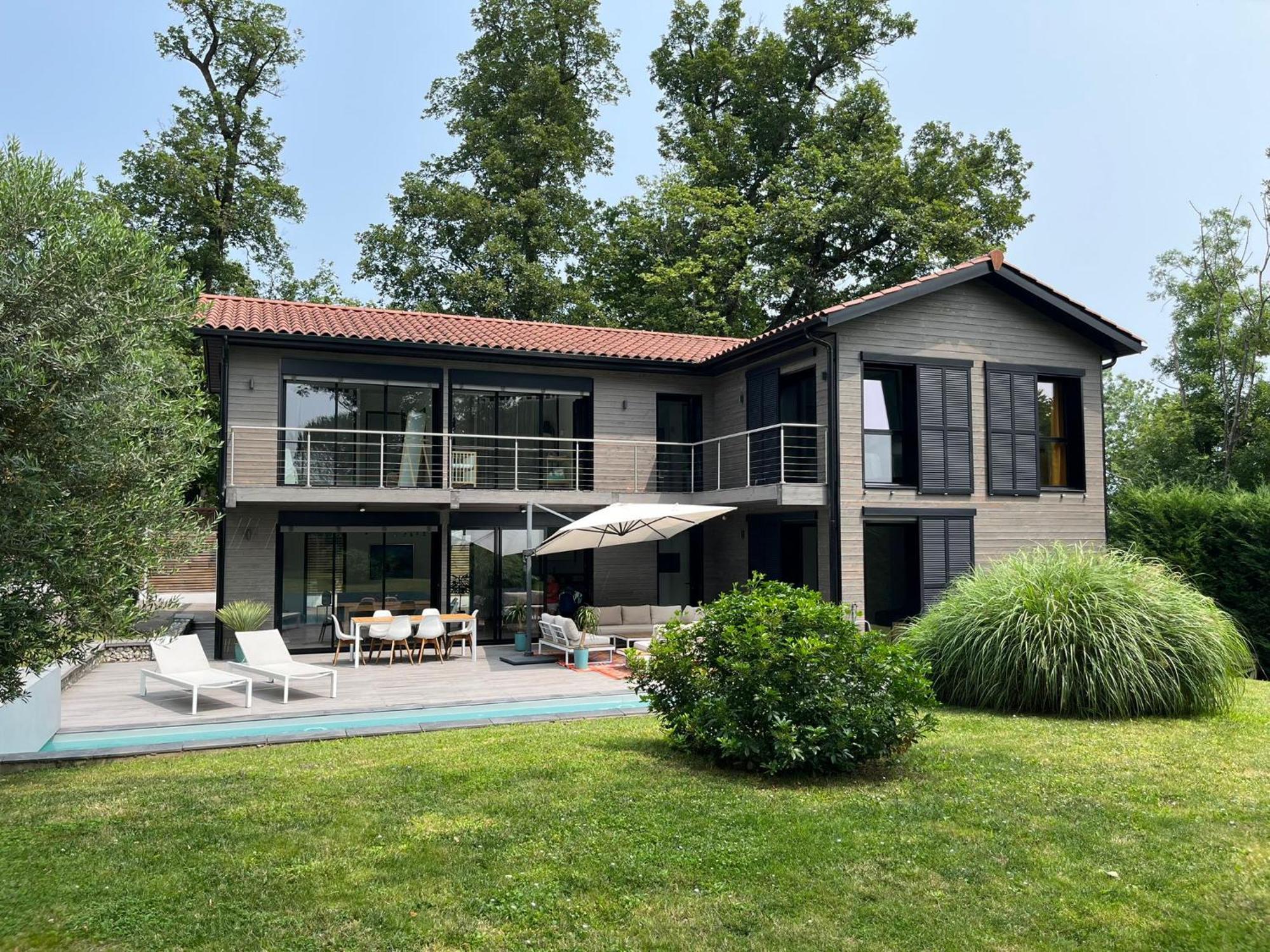 Villa Piscine A Proximite De Lyon Chaponost Екстер'єр фото